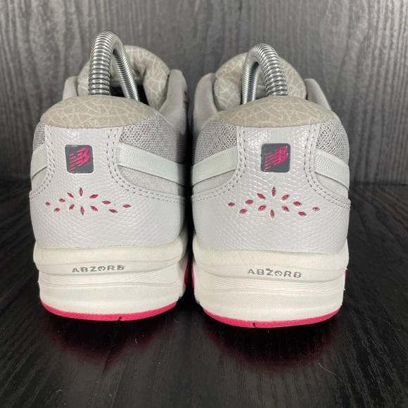 New Balance 847v2 Women’s Size 8 - Picture 4 of 9